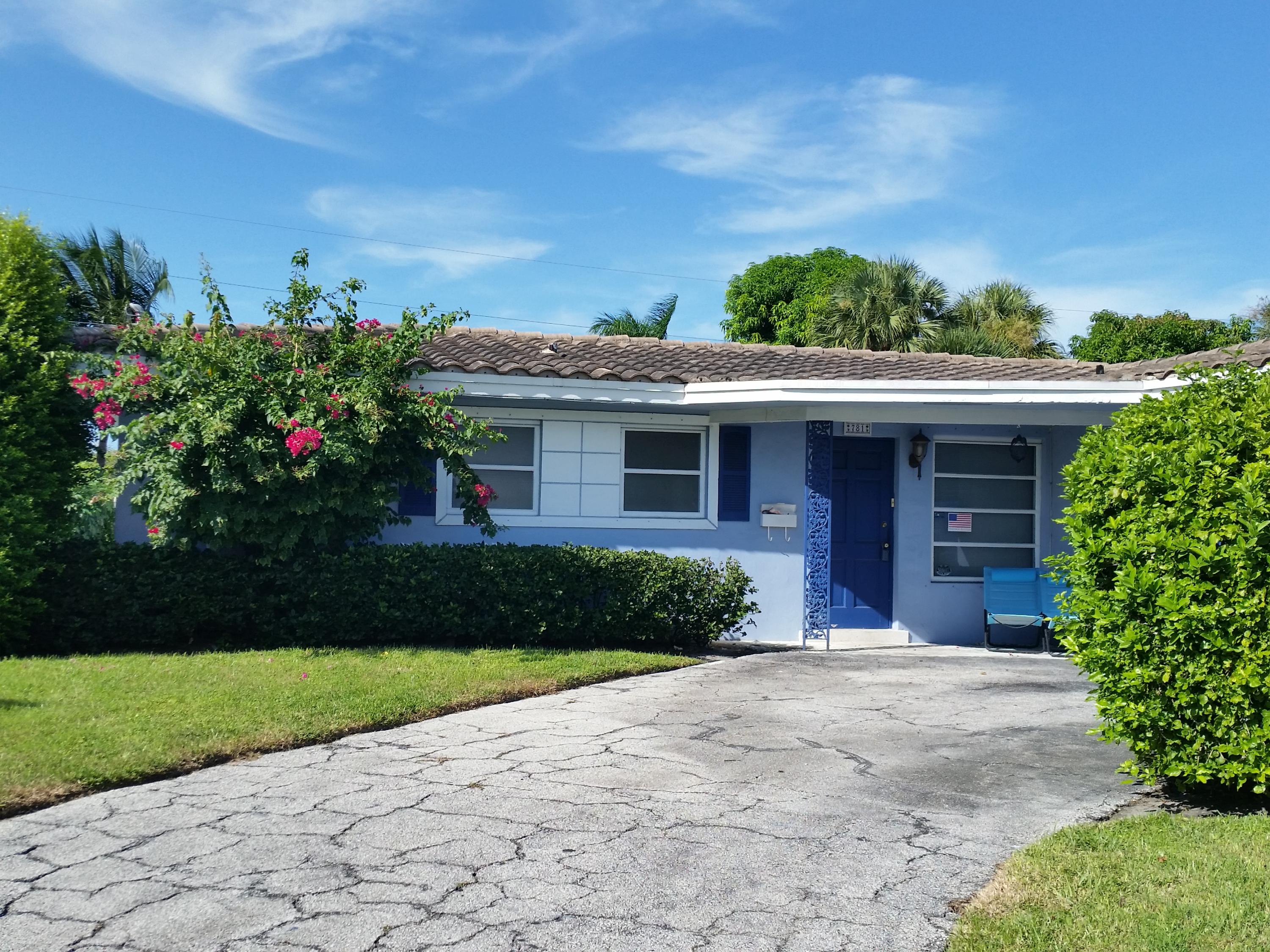 781 West Camino Real Boca Raton, FL 33486 - Photo 3 of 29 FRONT DOOR