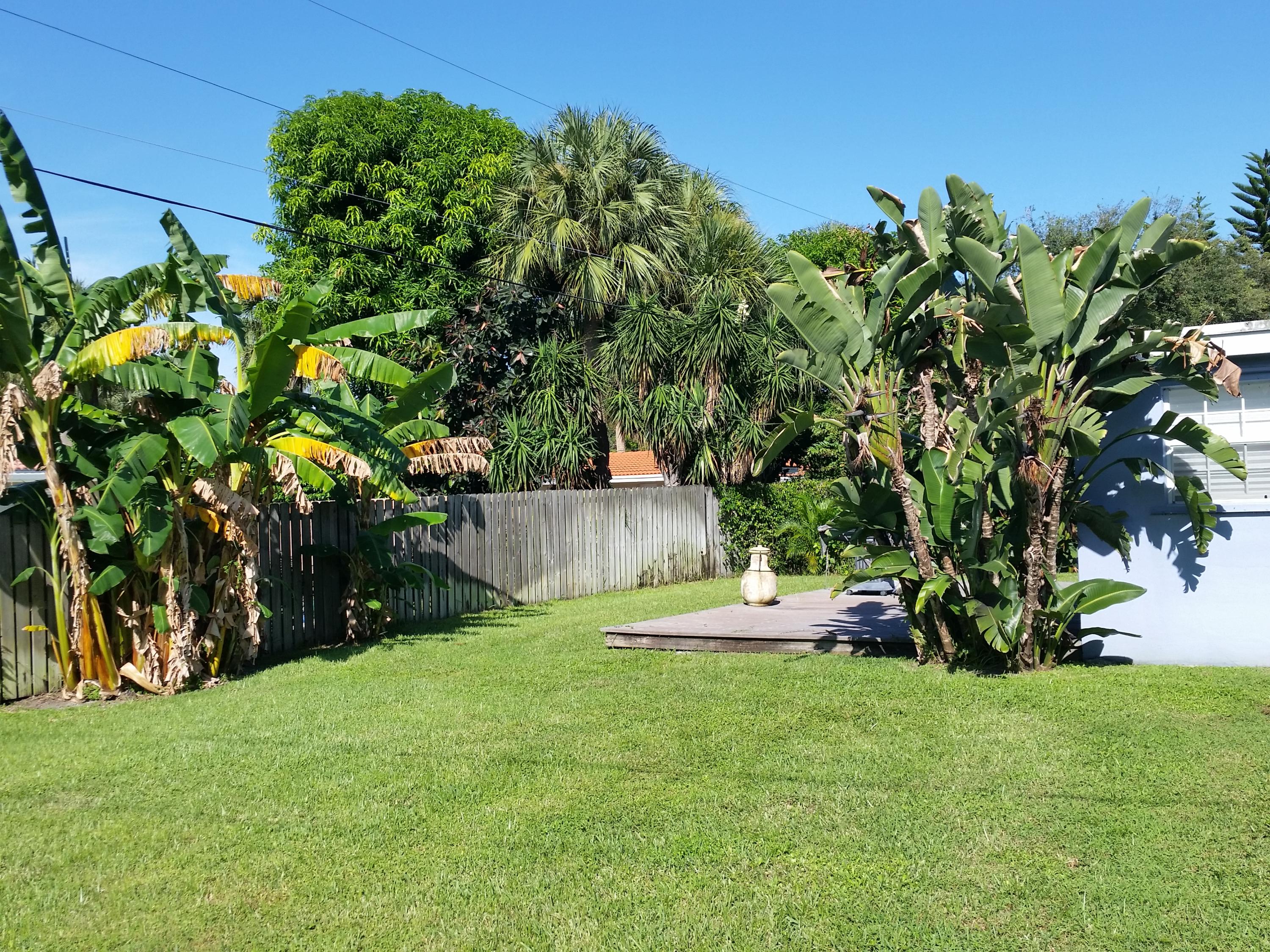 781 West Camino Real Boca Raton, FL 33486 - Photo 4 of 29 WEST SIDE BACK YARD VIEW(2)