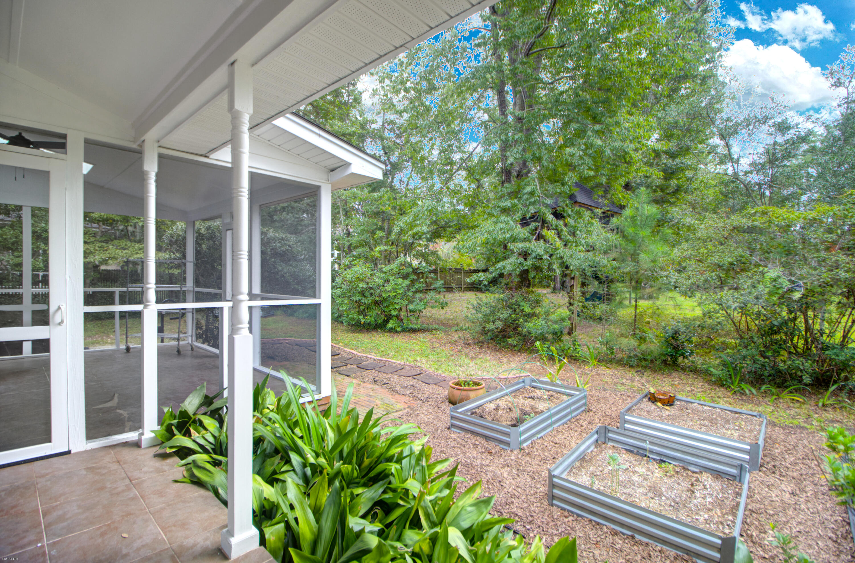 513 Sweetbay Road Charleston, SC 29412 - Photo 11 of 41 513 Sweetbay -Tidalcreekphoto- (38)