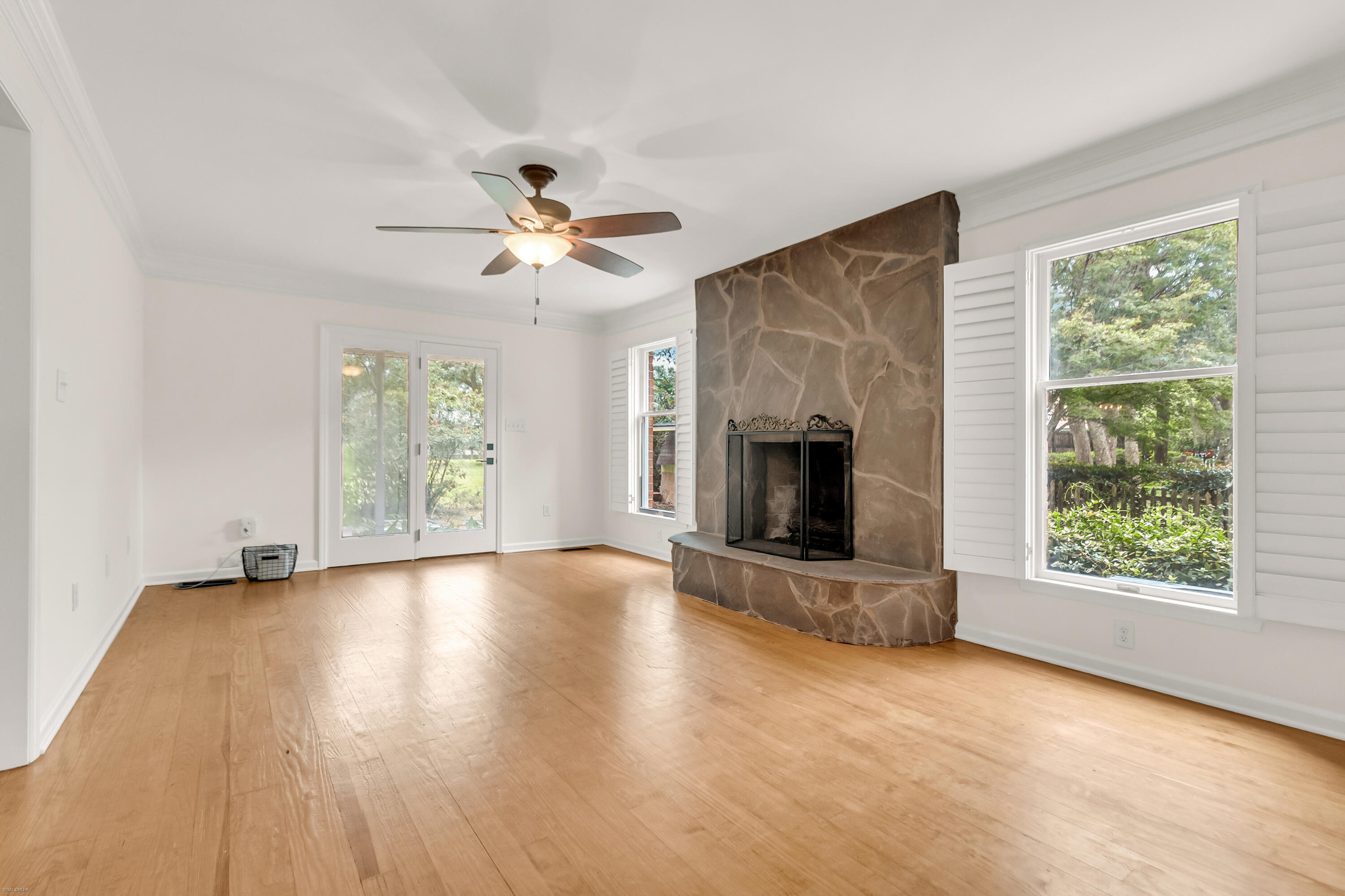 513 Sweetbay Road Charleston, SC 29412 - Photo 17 of 41 513 Sweetbay -Tidalcreekphoto- (13)