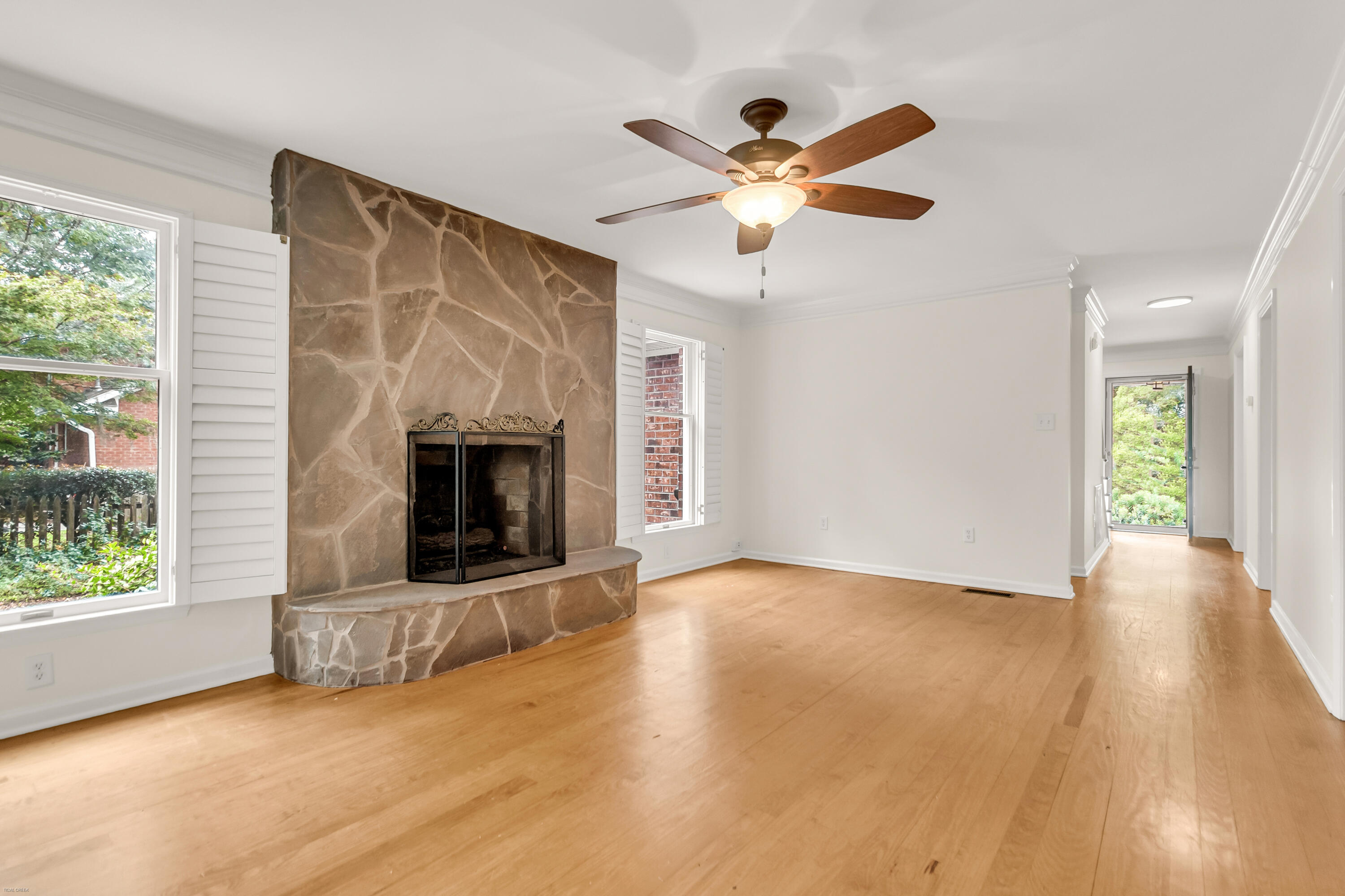 513 Sweetbay Road Charleston, SC 29412 - Photo 18 of 41 513 Sweetbay -Tidalcreekphoto- (15)