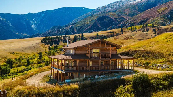 $1,050,000 | 71 Lower Hideaway Lane, Sheridan, WY 82801