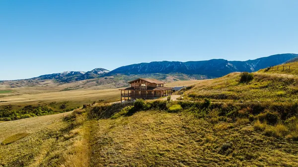 $1,050,000 | 71 Lower Hideaway Lane, Sheridan, WY 82801