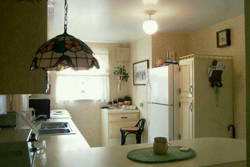 6 Robinhood Road Green Tree, PA 15220 - Photo 4 of 7 Gallery Image 4