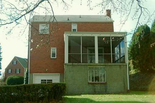 6 Robinhood Road Green Tree, PA 15220 - Photo 7 of 7 Gallery Image 7
