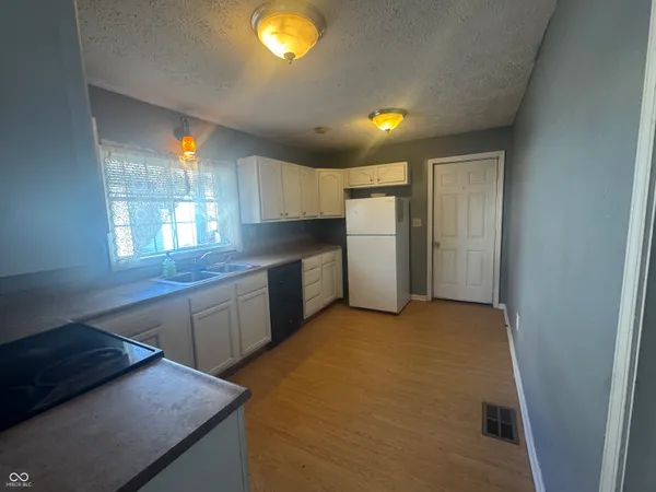 $129,900 | 320 East 6th Street, Rushville, IN 46173
