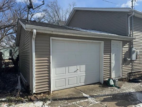 $129,900 | 320 East 6th Street, Rushville, IN 46173