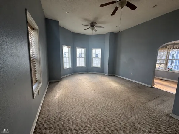 $129,900 | 320 East 6th Street, Rushville, IN 46173