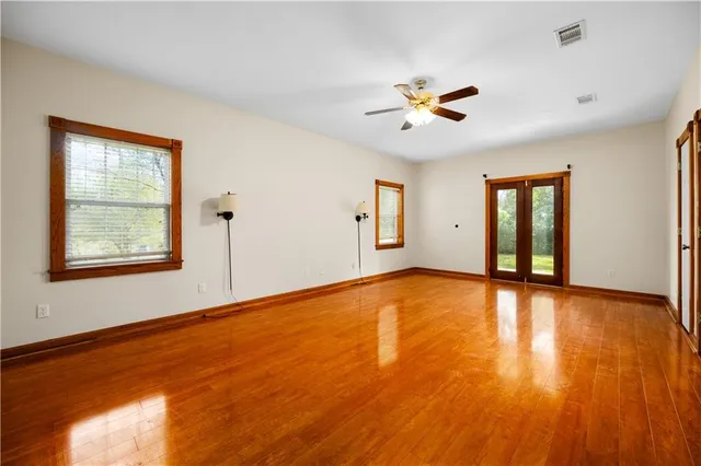 $450,000 | 3934 Staples Road, Pineville, LA 71360