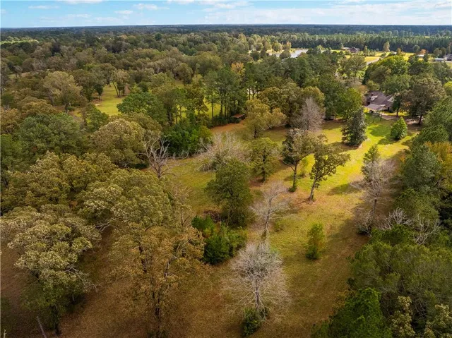 $450,000 | 3934 Staples Road, Pineville, LA 71360