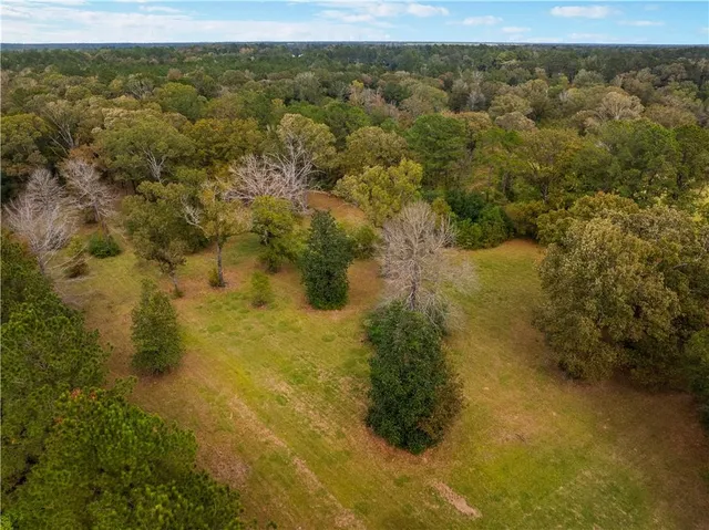 $450,000 | 3934 Staples Road, Pineville, LA 71360