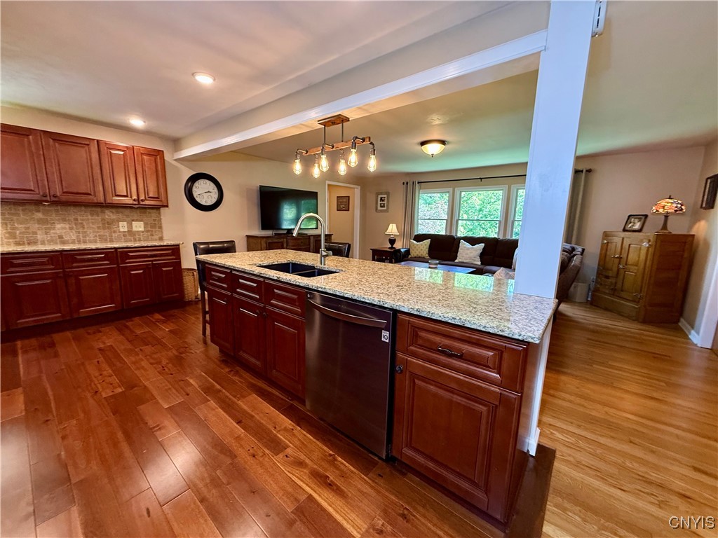 316 West Seneca Street Manlius, NY 13104 - Photo 11 of 37