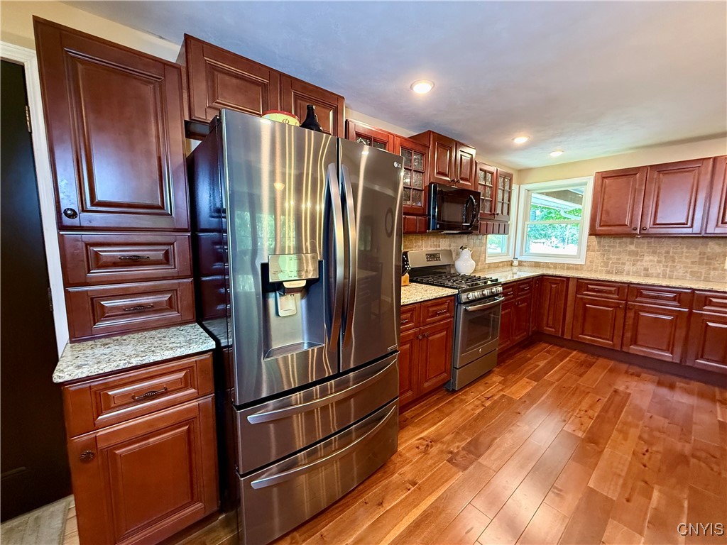 316 West Seneca Street Manlius, NY 13104 - Photo 10 of 37