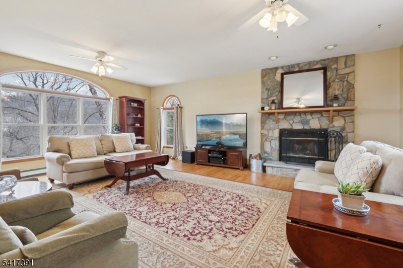 64 Fords Road Randolph, NJ 07869 - Photo 4 of 42