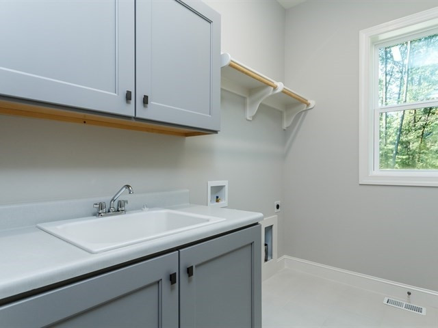 6920 Ray Family Farm Court, Unit LT20 Raleigh, NC 27613 - Photo 11 of 22 Photo of Similar Home