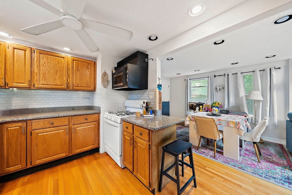 15 Linden Thomas Road Randolph, MA 02368 - Photo 5 of 19 Gallery Image 5