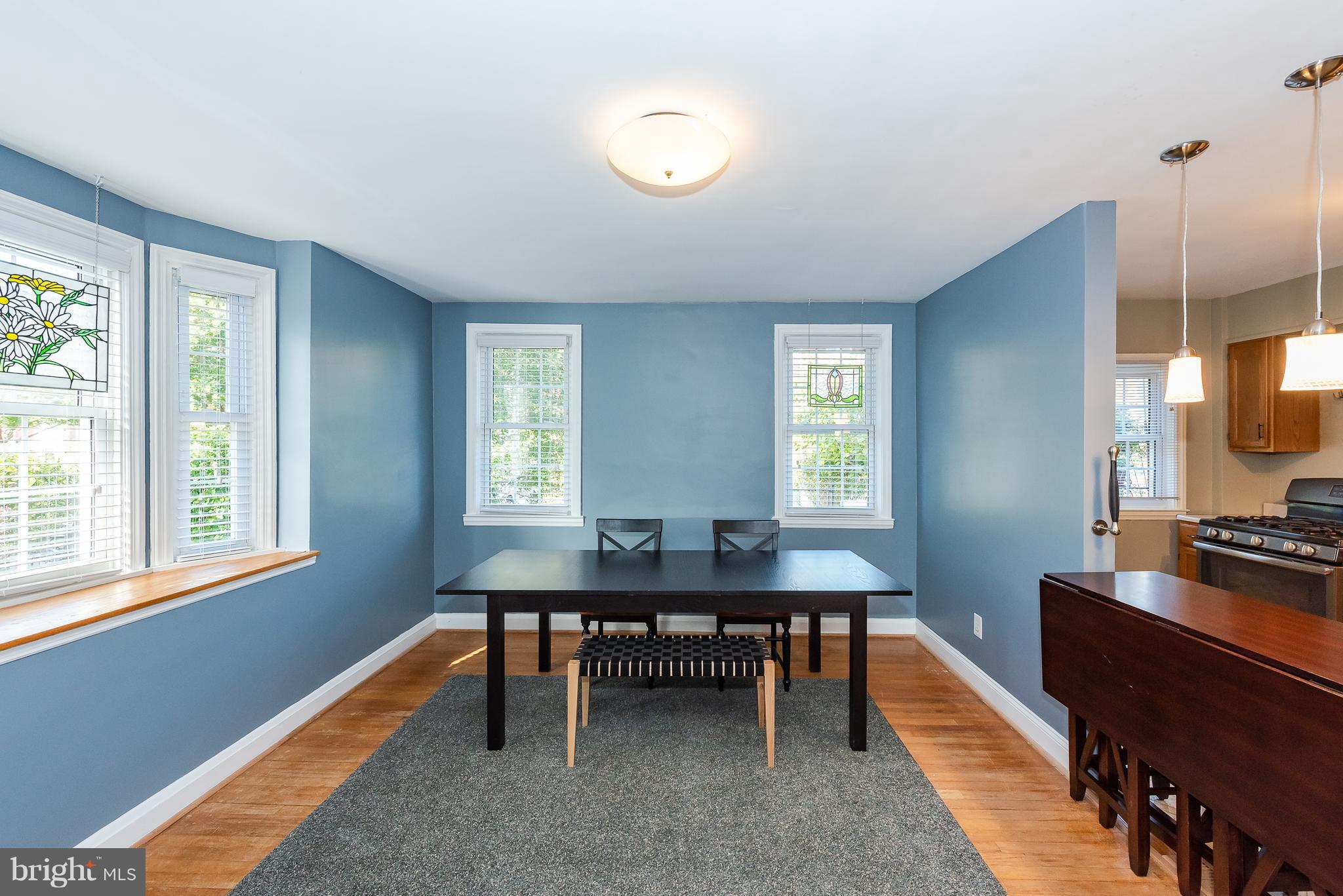 424 Greenlow Road Baltimore, MD 21228 - Photo 8 of 29 Dining room