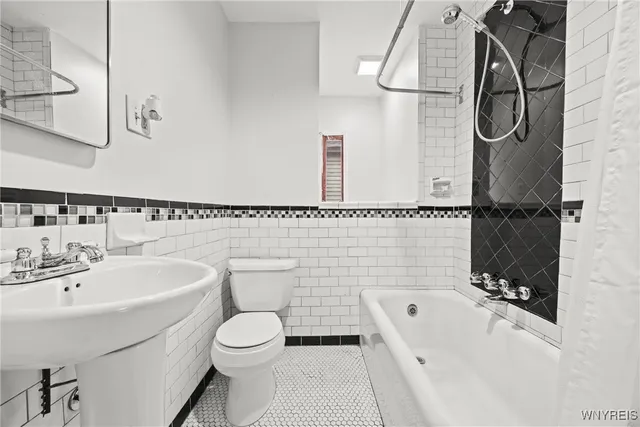 $1,200 | 411 Breckenridge Street, Buffalo, NY 14213