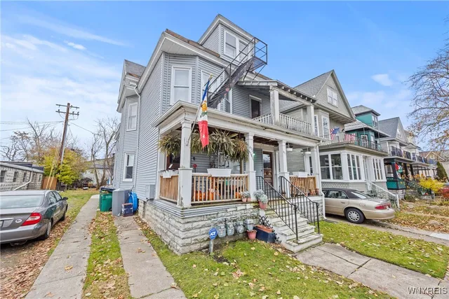 $1,200 | 411 Breckenridge Street, Buffalo, NY 14213