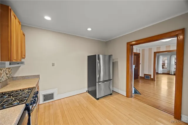 $1,200 | 411 Breckenridge Street, Buffalo, NY 14213