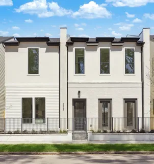 $589,900 | 5302 Wembley Downs Drive, Houston, TX 77091