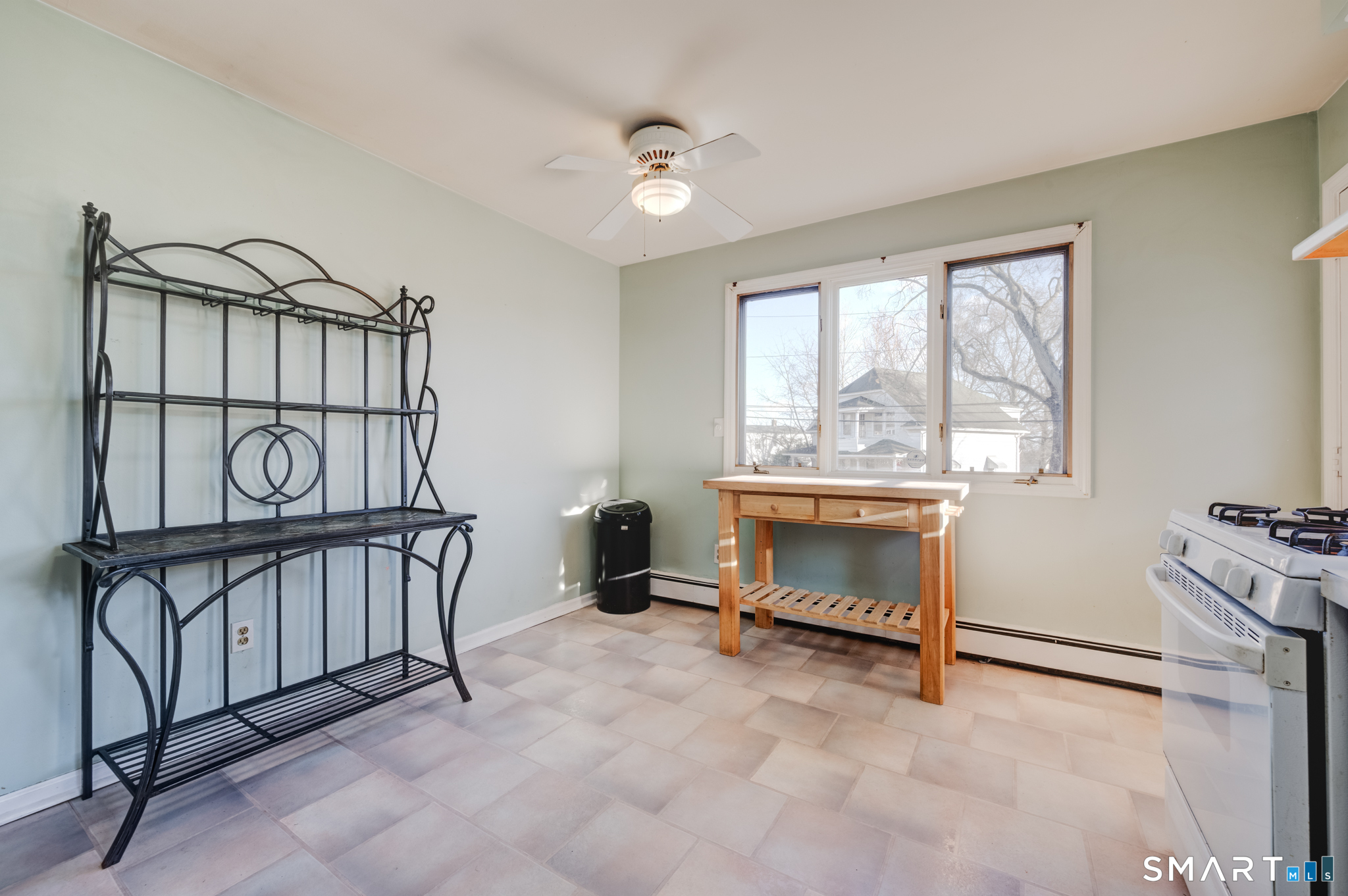 17 Hazel Street Fairfield, CT 06825 - Photo 11 of 38