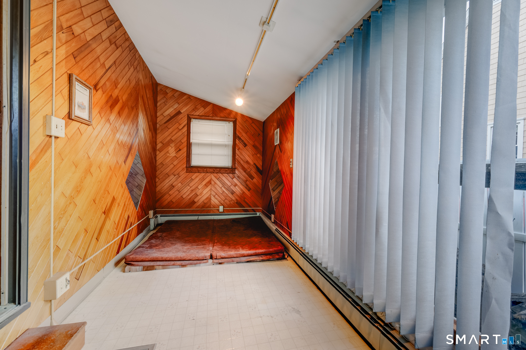 17 Hazel Street Fairfield, CT 06825 - Photo 26 of 38