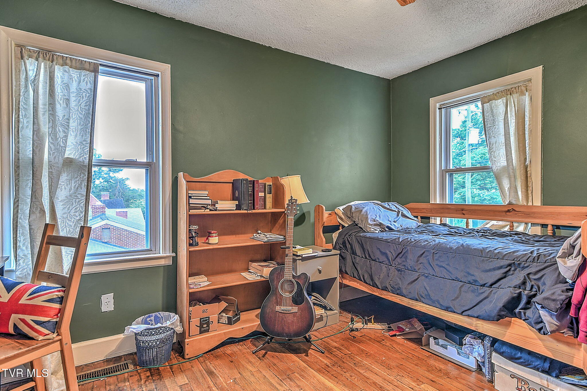 400 Randolph Street Bristol, VA 24201 - Photo 15 of 34 17-web-or-mls-400 Randolph DB-18