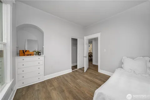 $775,000 | 1305 Northeast 55th Street, Seattle, WA 98105