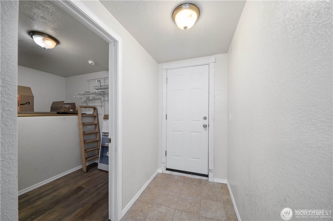 1305 Northeast 55th Street Seattle, WA 98105 - Photo 23 of 25