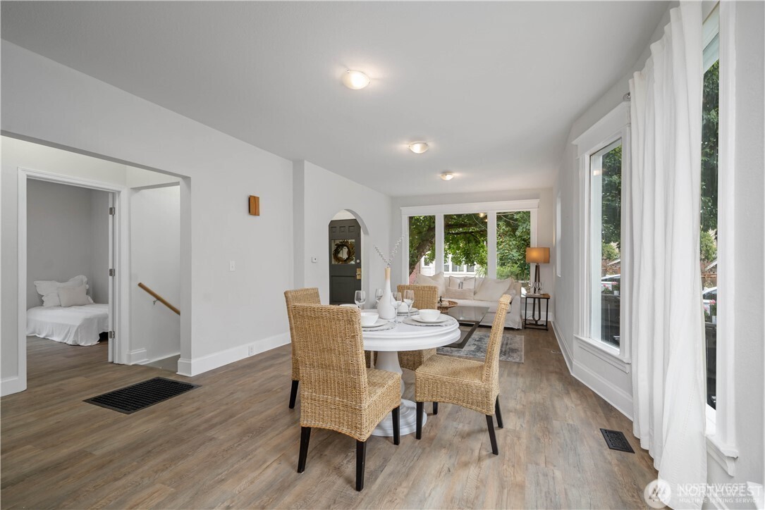 1305 Northeast 55th Street Seattle, WA 98105 - Photo 8 of 25