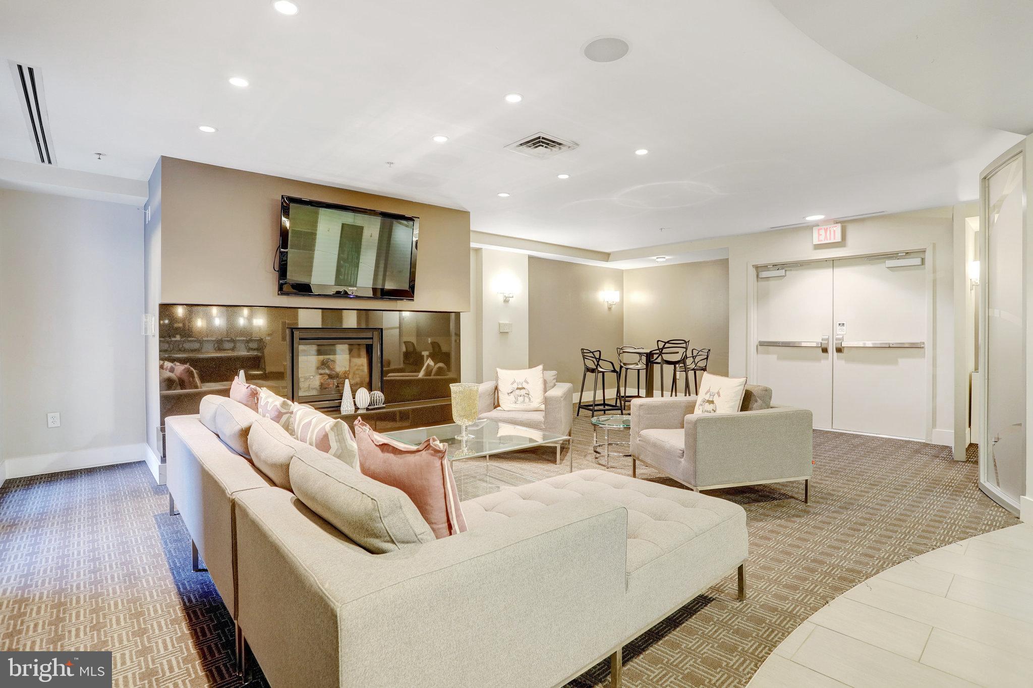 1111 Oronoco Street, Unit 430 Alexandria, VA 22314 - Photo 56 of 73 RESIDENCE LOUNGE