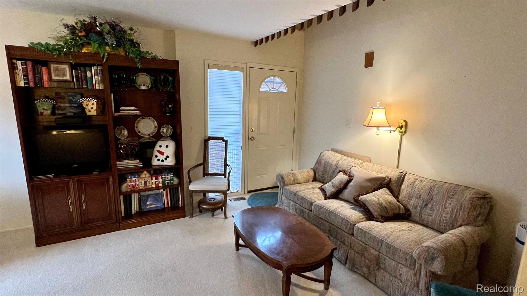 5095 Crooks Road, Unit 6 Royal Oak, MI 48073 - Photo 12 of 18 Gallery Image 12
