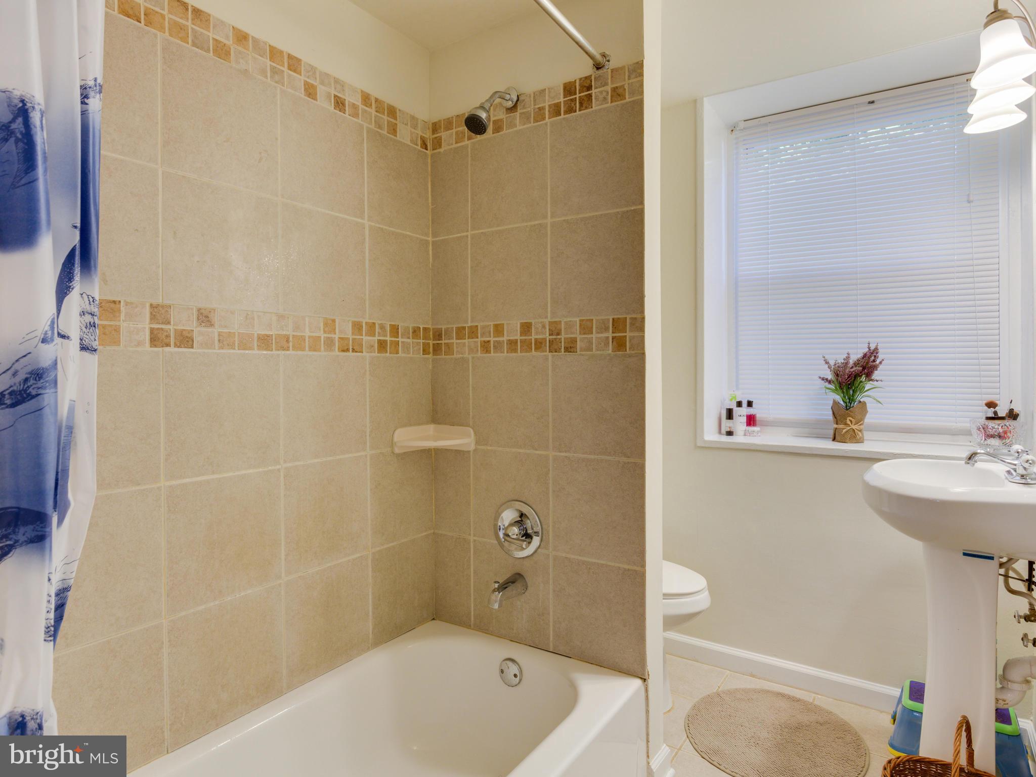 8016 Sheriff Road Landover, MD 20785 - Photo 14 of 30 Full Bath