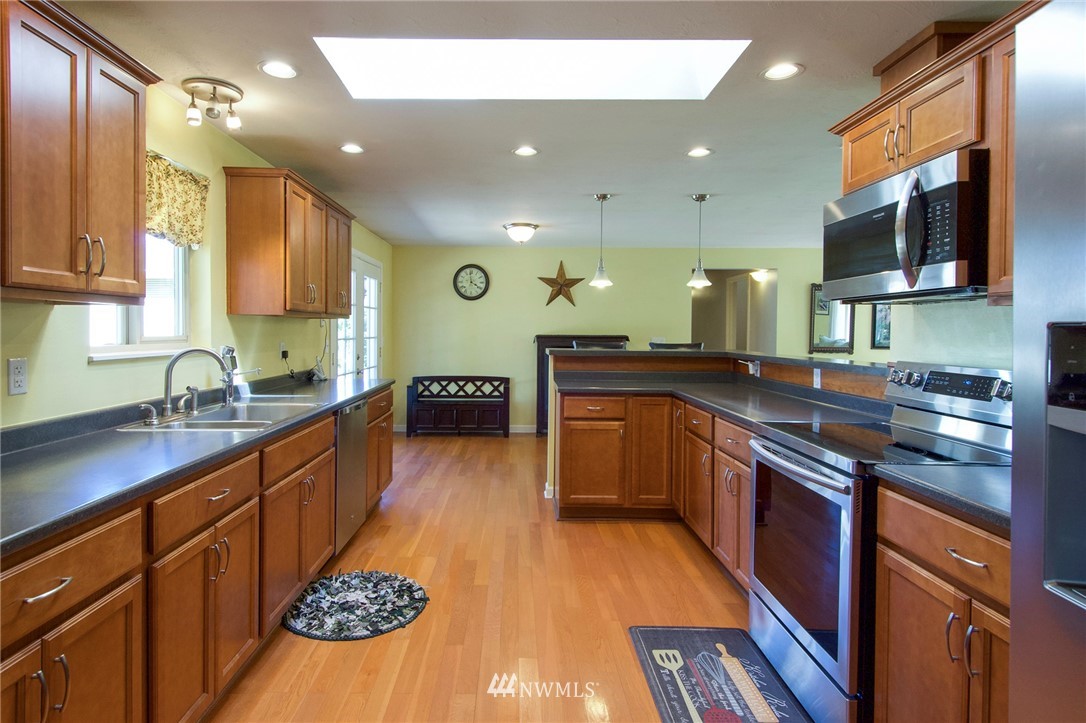 994 Gellor Road Port Angeles, WA 98362 - Photo 13 of 40 Gallery Image 13