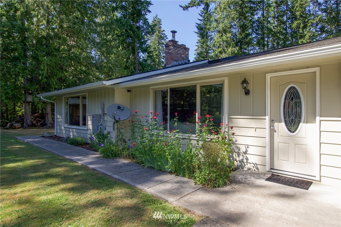 994 Gellor Road Port Angeles, WA 98362 - Photo 5 of 40 Gallery Image 5