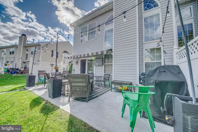 $385,000 | 10 Muirfield Court, Blackwood, NJ 08012