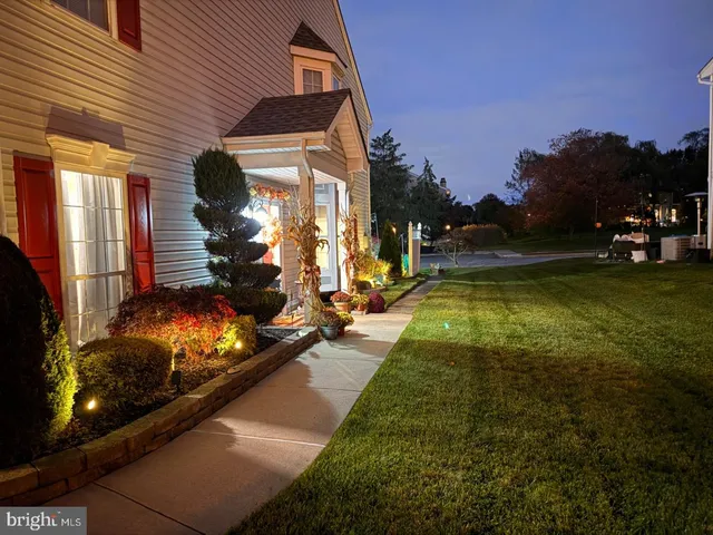 $385,000 | 10 Muirfield Court, Blackwood, NJ 08012