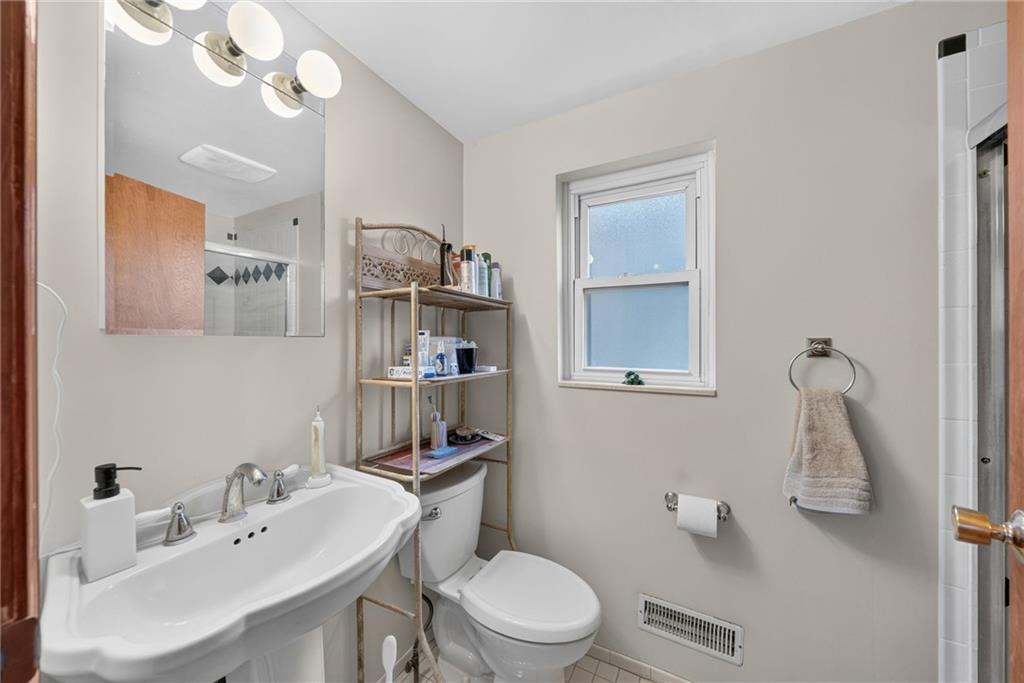 4329 Glen Lytle Road Pittsburgh, PA 15217 - Photo 25 of 41 Gallery Image 25