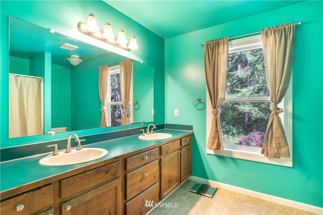26037 Helmick Road Sedro-Woolley, WA 98284 - Photo 11 of 19 Gallery Image 11