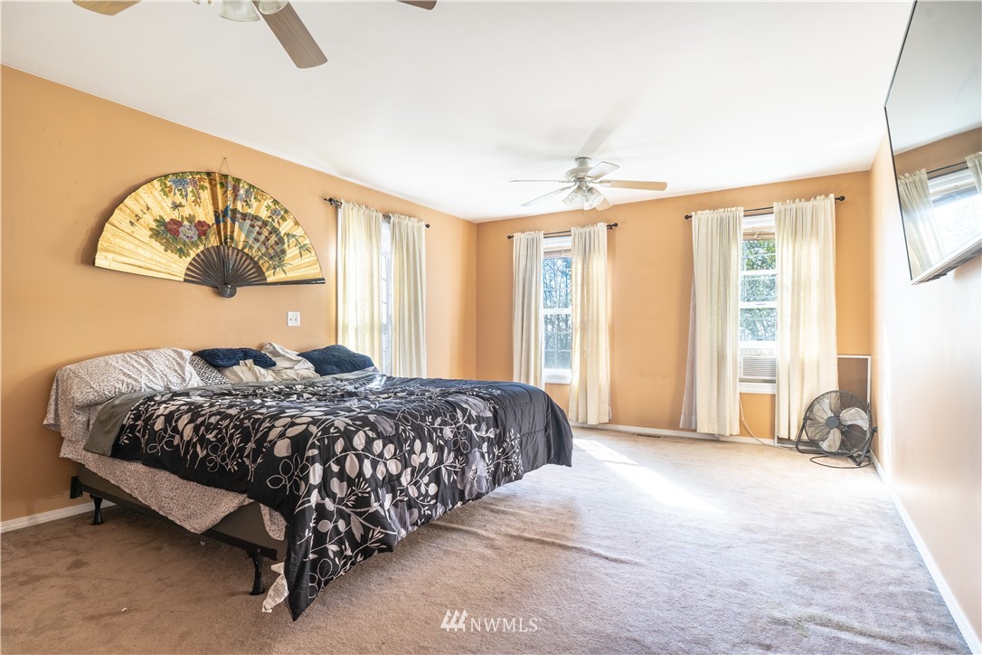 26037 Helmick Road Sedro-Woolley, WA 98284 - Photo 7 of 19 Gallery Image 7
