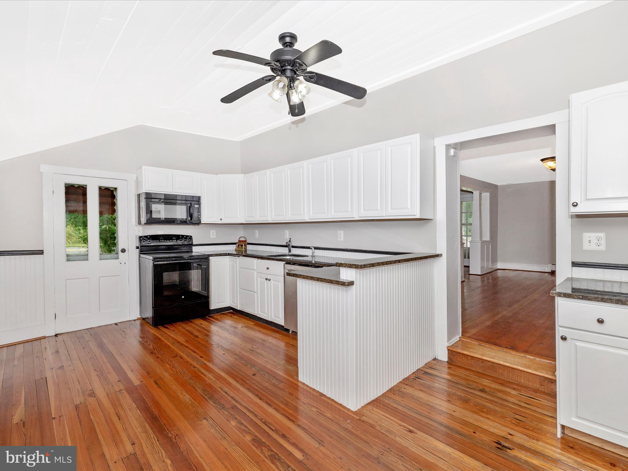 12261 Baugher Road Thurmont, MD 21788 - Photo 26 of 61 Kitchen