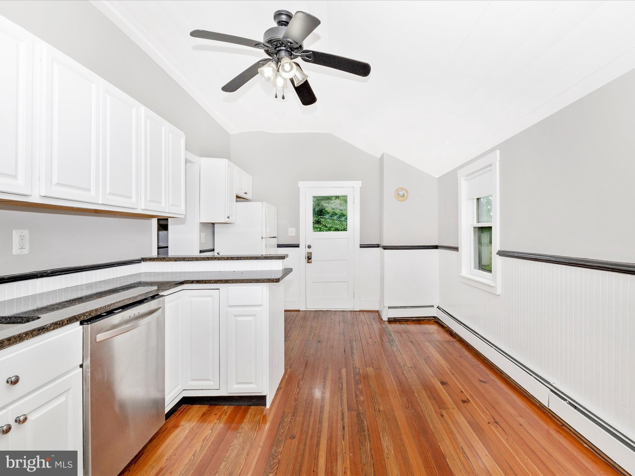 12261 Baugher Road Thurmont, MD 21788 - Photo 30 of 61 Kitchen