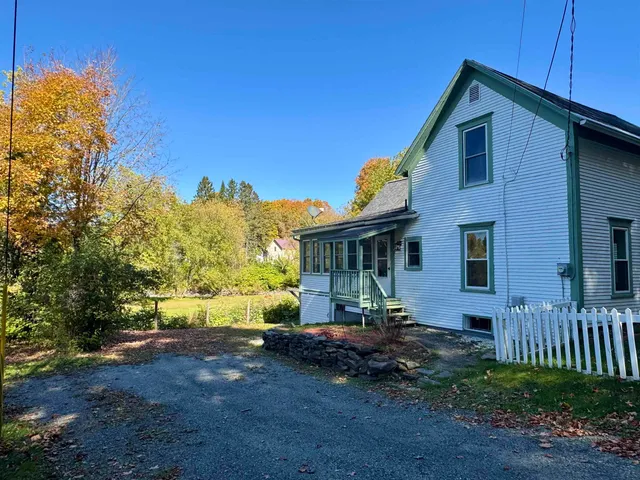 $209,500 | 217 Clyde Street, Newport, VT 05855