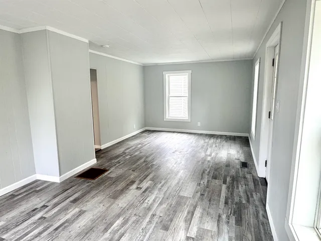 $209,500 | 217 Clyde Street, Newport, VT 05855