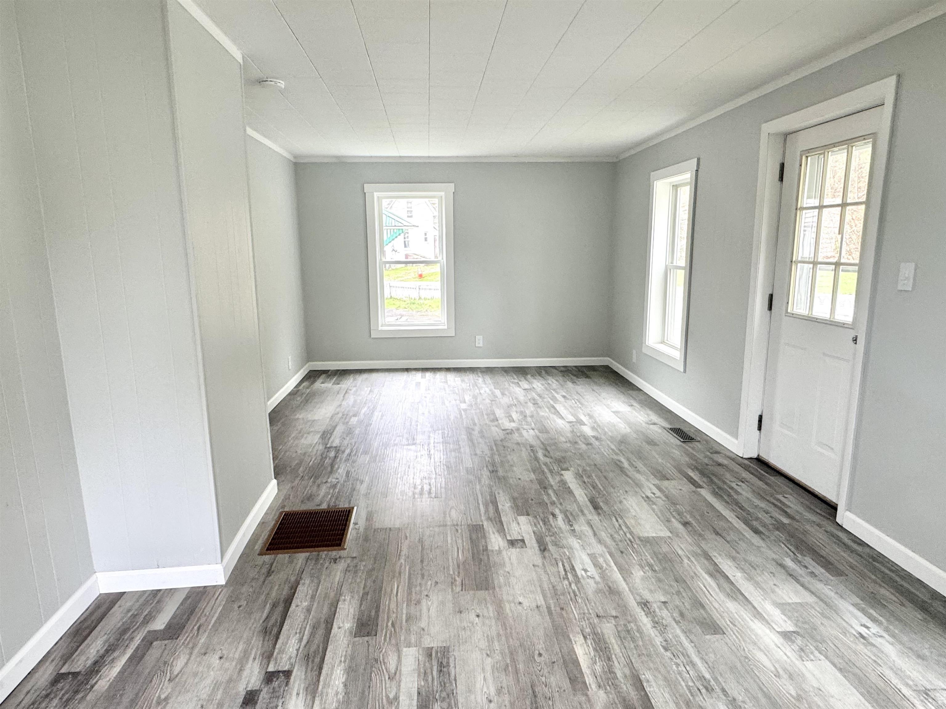 217 Clyde Street Newport, VT 05855 - Photo 8 of 18