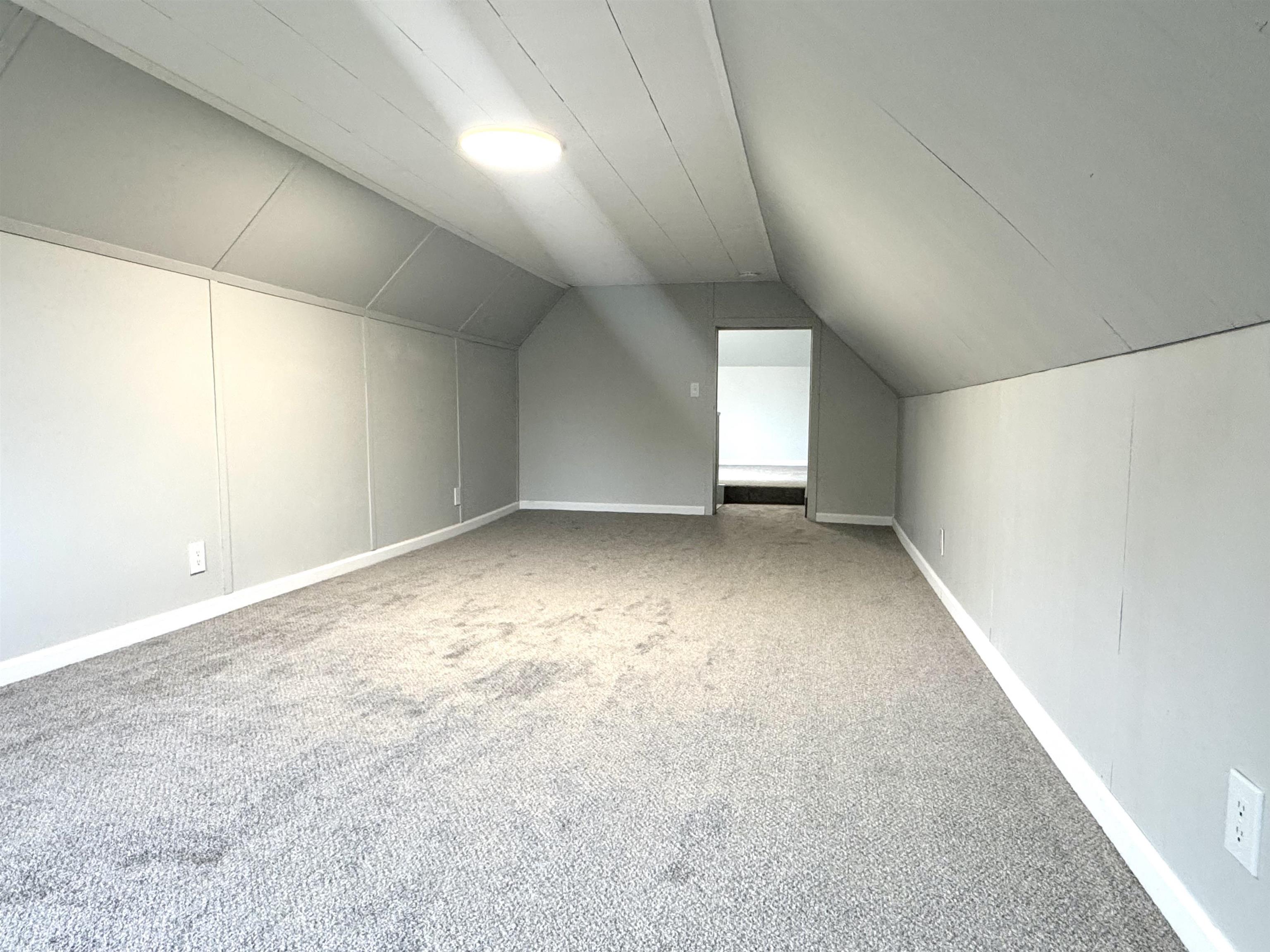 217 Clyde Street Newport, VT 05855 - Photo 10 of 18