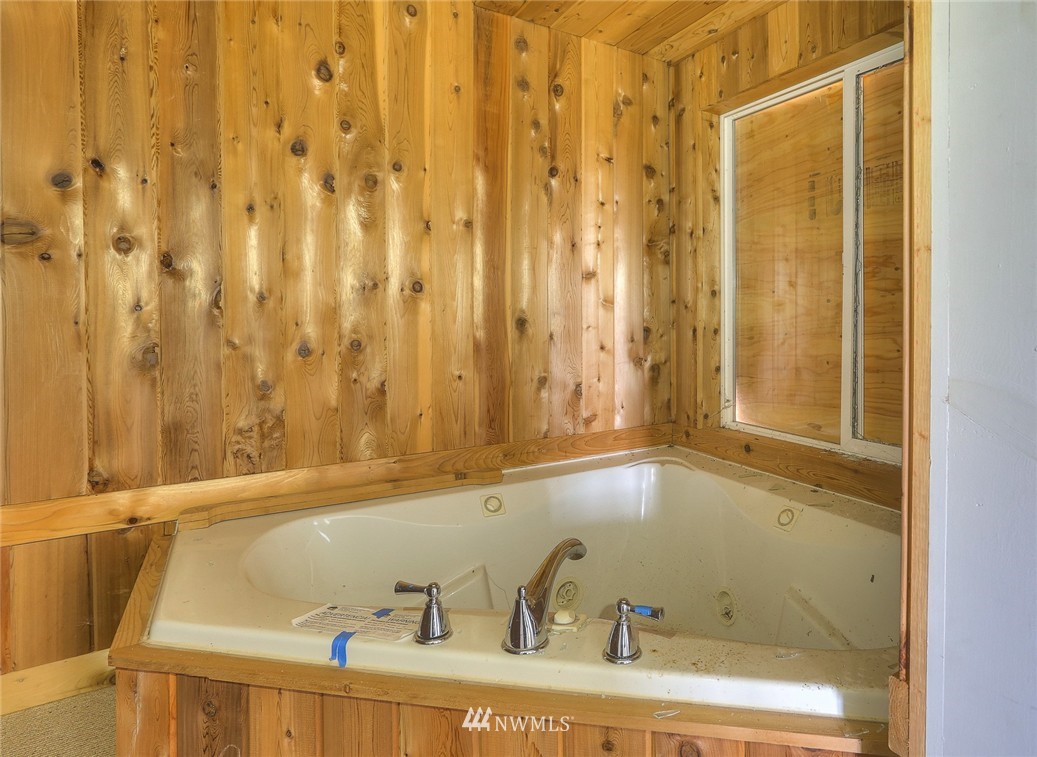9210 Lowell Larimer Road Everett, WA 98208 - Photo 13 of 24 Gallery Image 13