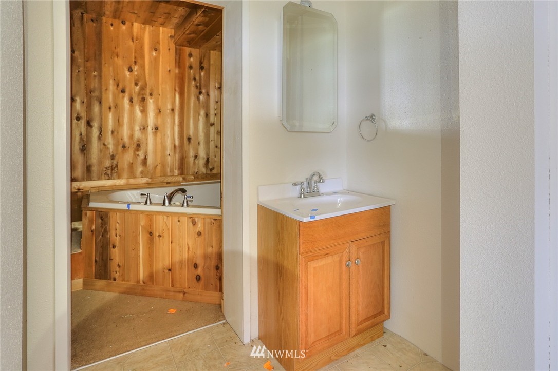 9210 Lowell Larimer Road Everett, WA 98208 - Photo 14 of 24 Gallery Image 14