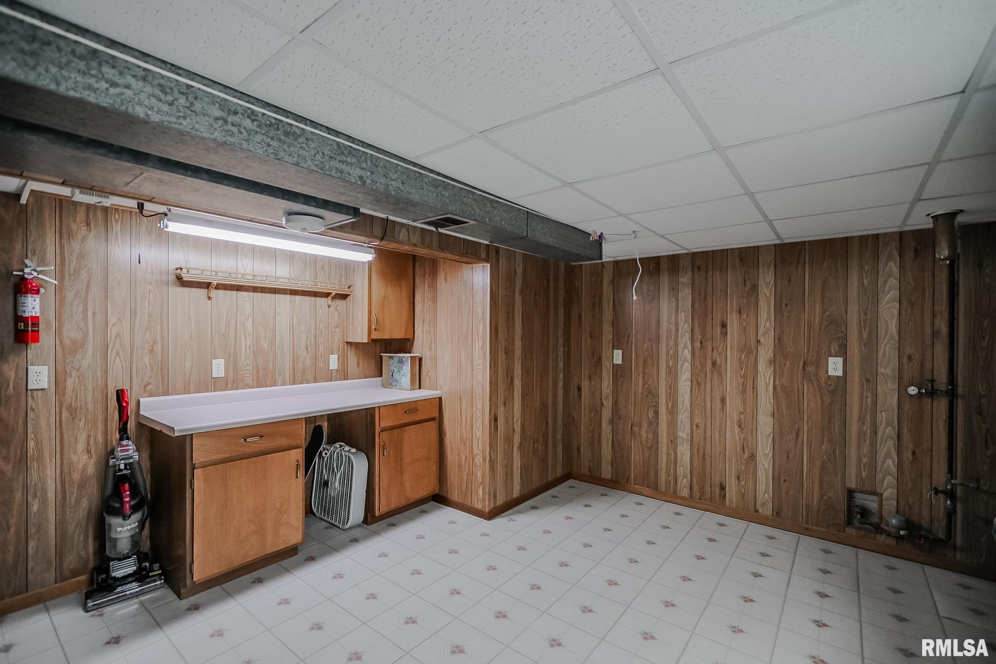 2238 Hummingbird Lane Washington, IL 61571 - Photo 25 of 38 Gallery Image 25
